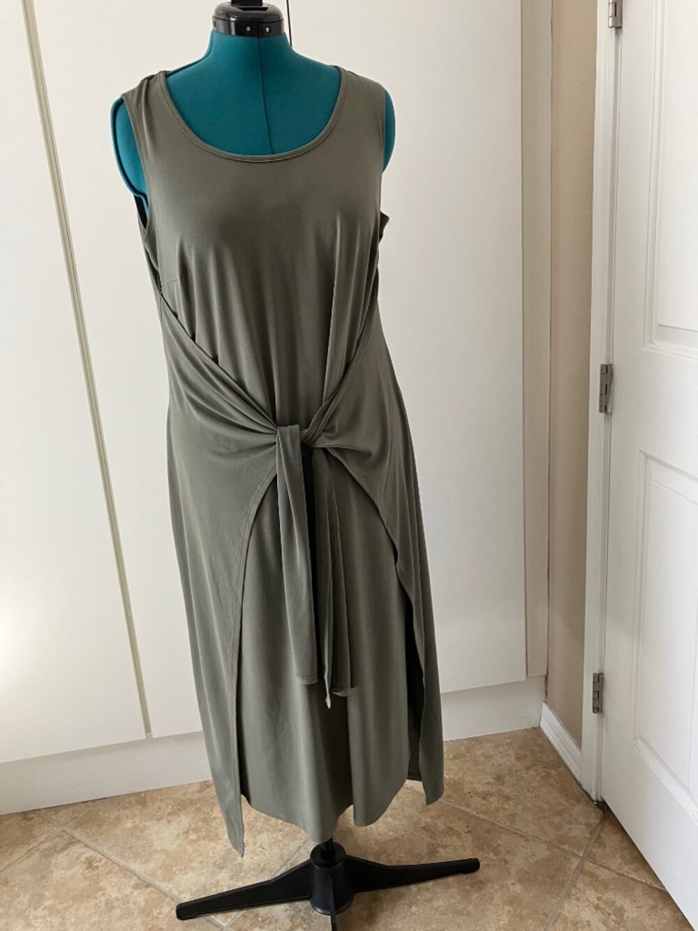 Lane Bryant Sage Green Maxi Wrap Sleeveless Dress 14-16 - Picture 5 of 10